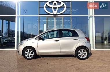 Хэтчбек Toyota Yaris 2011 в Киеве