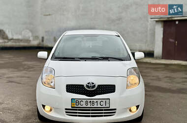 Хэтчбек Toyota Yaris 2007 в Ровно