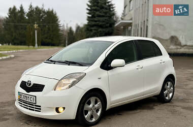 Хэтчбек Toyota Yaris 2007 в Ровно