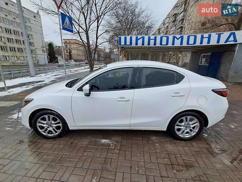 Toyota Yaris 2017
