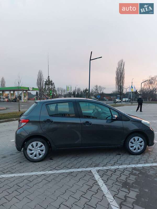 Toyota Yaris 2012