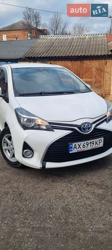 Хетчбек Toyota Yaris 2016 в Харкові