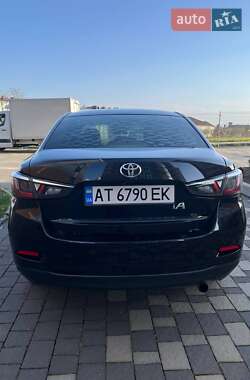 Седан Toyota Yaris 2015 в 