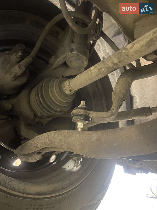 Хэтчбек Toyota Yaris 1999 в Львове