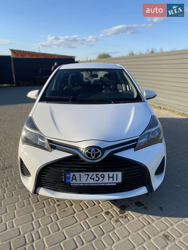 Хэтчбек Toyota Yaris 2014 в Ирпене
