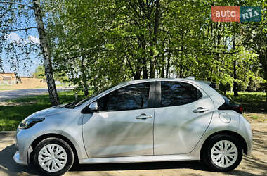 Хэтчбек Toyota Yaris 2022 в 