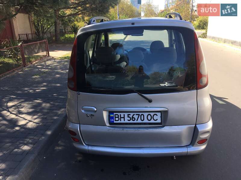Хетчбек Toyota Yaris 1999 в Одесі