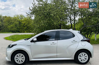 Хэтчбек Toyota Yaris 2020 в 