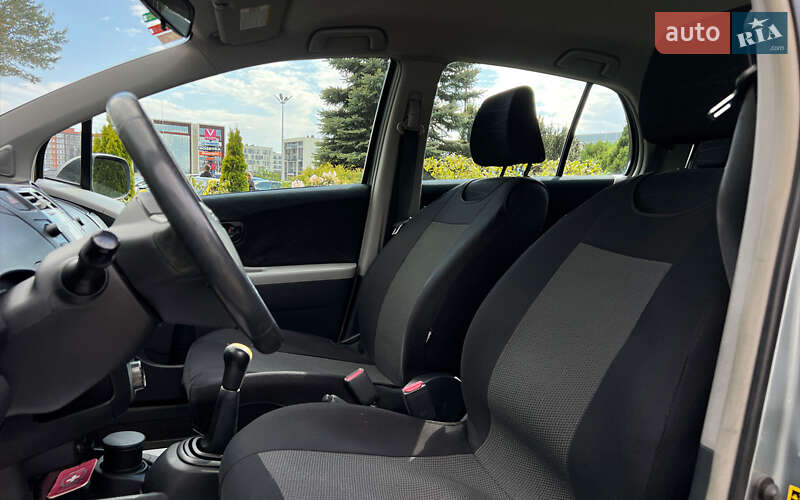 Хетчбек Toyota Yaris 2006 в Львові
