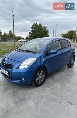 Хэтчбек Toyota Yaris 2008 в Одессе