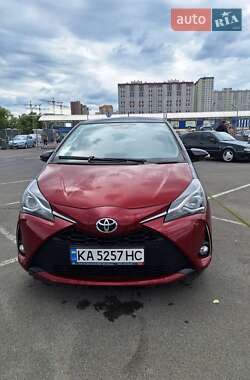Хэтчбек Toyota Yaris 2018 в 