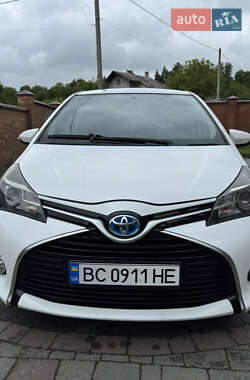 Хетчбек Toyota Yaris 2015 в Львові