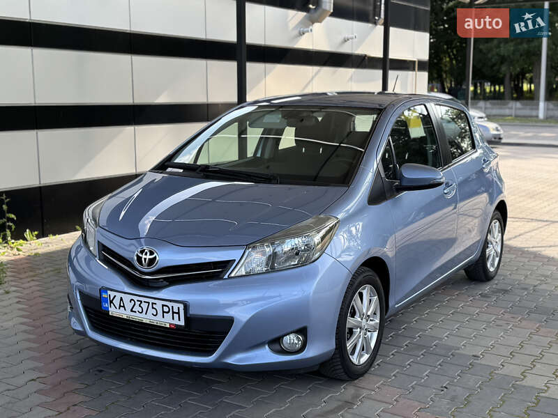 Хетчбек Toyota Yaris 2012 в Вінниці