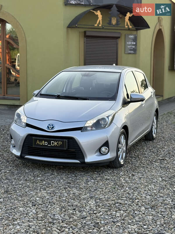 Toyota Yaris 2012