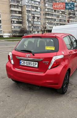 Хетчбек Toyota Yaris 2012 в Києві