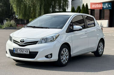 Хетчбек Toyota Yaris 2012 в Дніпрі