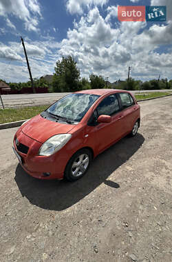 Хэтчбек Toyota Yaris 2006 в Турийске