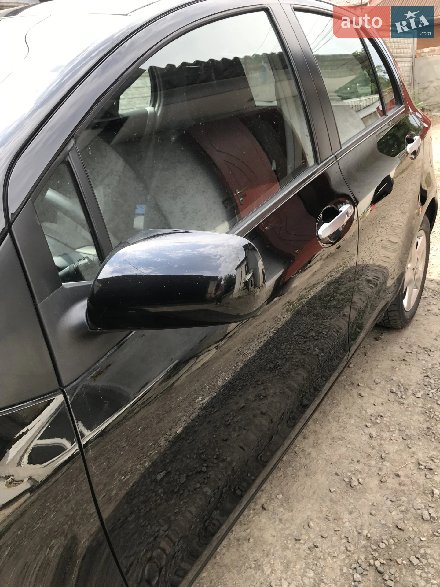 2011 Toyota Yaris - мініатюра 3