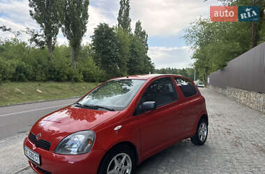 Хэтчбек Toyota Yaris 2000 в Львове