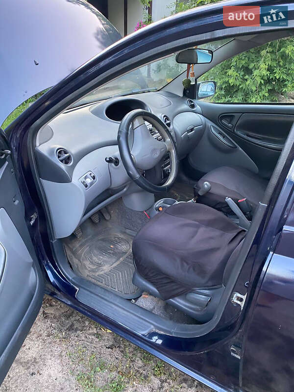 Хэтчбек Toyota Yaris 1999 в Харькове