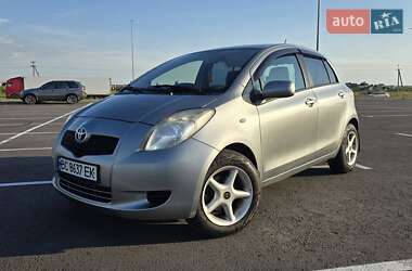 Хэтчбек Toyota Yaris 2008 в Львове