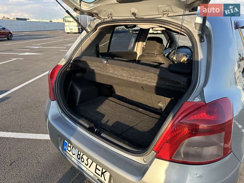 Хетчбек Toyota Yaris 2008 в Львові