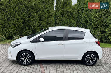 Хэтчбек Toyota Yaris 2016 в Львове