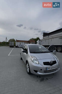 Хэтчбек Toyota Yaris 2006 в  фото 7 Хэтчбек Toyota Yaris 2006 в