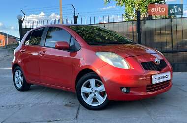 Хетчбек Toyota Yaris 2005 в Києві