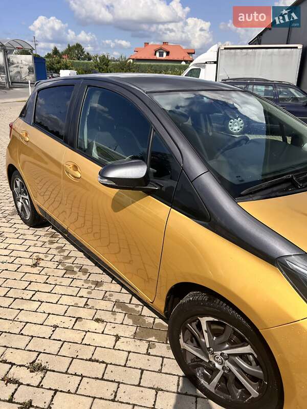 Хэтчбек Toyota Yaris 2019 в Киеве