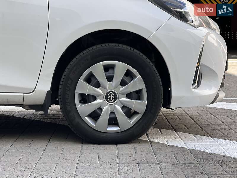 Хетчбек Toyota Yaris 2019 в Києві