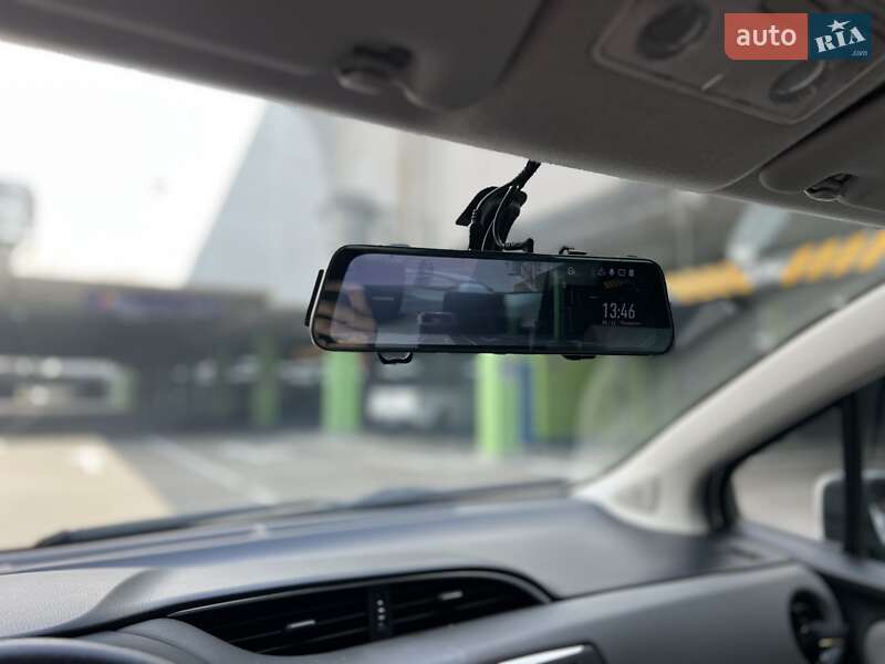 Хетчбек Toyota Yaris 2019 в Києві