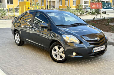 Седан Toyota Yaris 2008 в Одессе