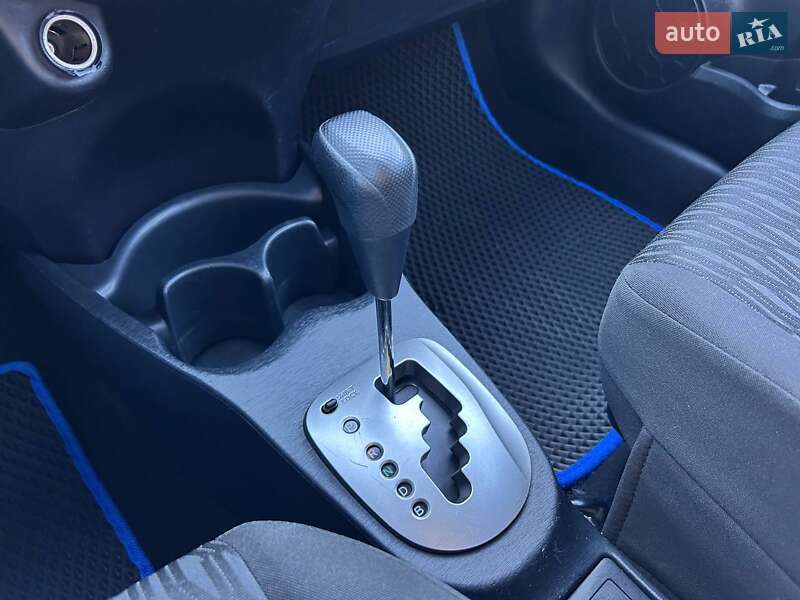 Хетчбек Toyota Yaris 2012 в Одесі