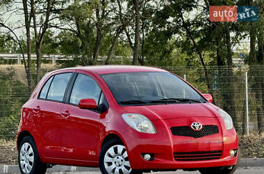 Хэтчбек Toyota Yaris 2009 в Днепре