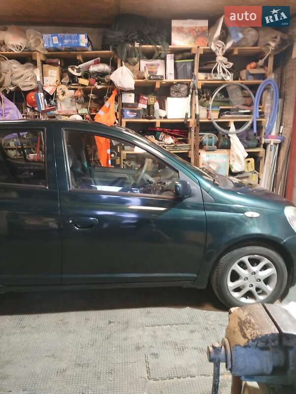 Хетчбек Toyota Yaris 1999 в Дніпрі