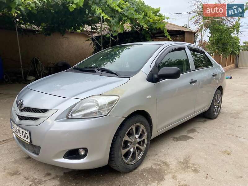 Седан Toyota Yaris 2006 в Измаиле фото 4 Седан Toyota Yaris 2006 в Измаиле