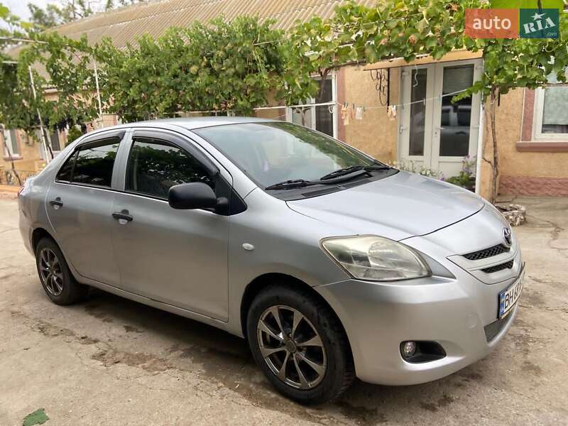 Седан Toyota Yaris 2006 в Измаиле фото 8 Седан Toyota Yaris 2006 в Измаиле