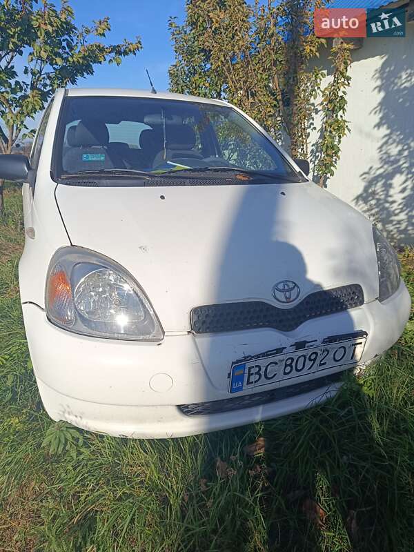 Toyota Yaris 2001