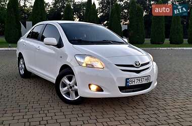 Седан Toyota Yaris 2006 в Одесі