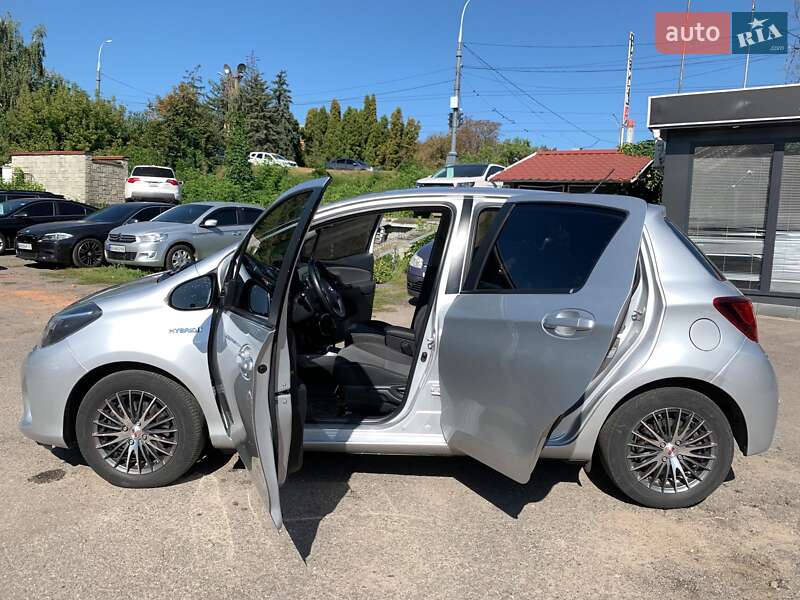 Хэтчбек Toyota Yaris 2014 в Виннице фото 17 Хэтчбек Toyota Yaris 2014 в Виннице
