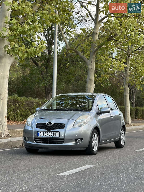 Хетчбек Toyota Yaris 2006 в Одесі