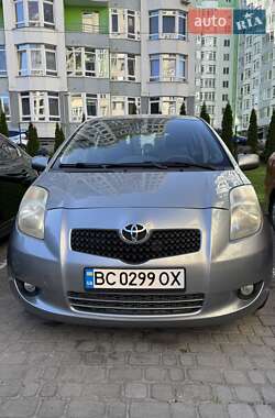 Хэтчбек Toyota Yaris 2006 в Львове