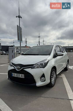 Хэтчбек Toyota Yaris 2015 в Киеве
