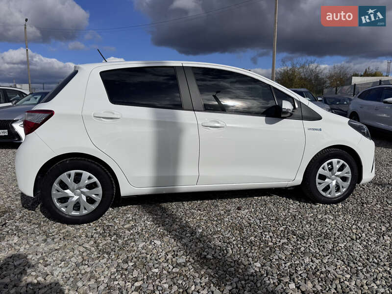 Хетчбек Toyota Yaris 2018 в Івано-Франківську