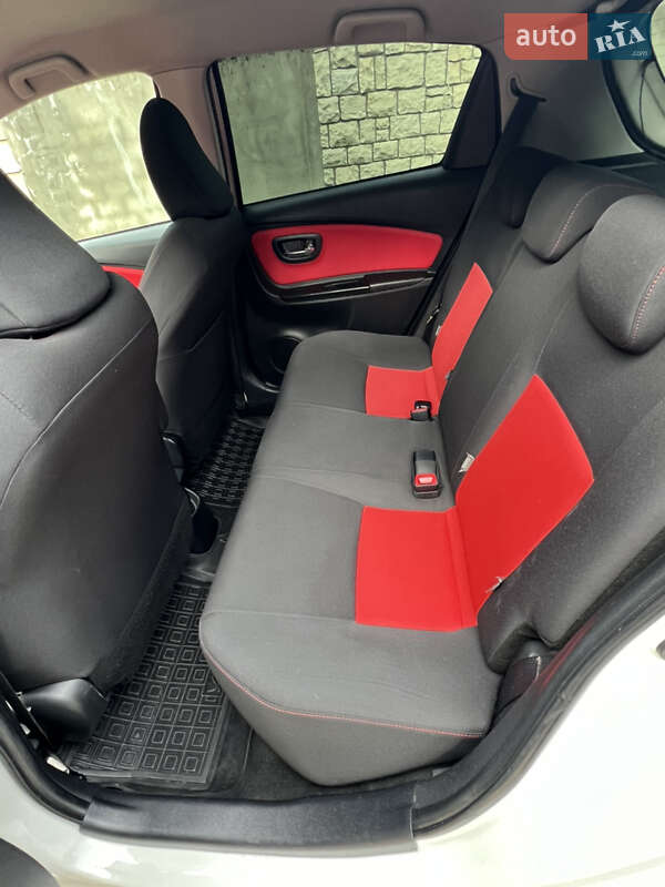 Хетчбек Toyota Yaris 2016 в Одесі