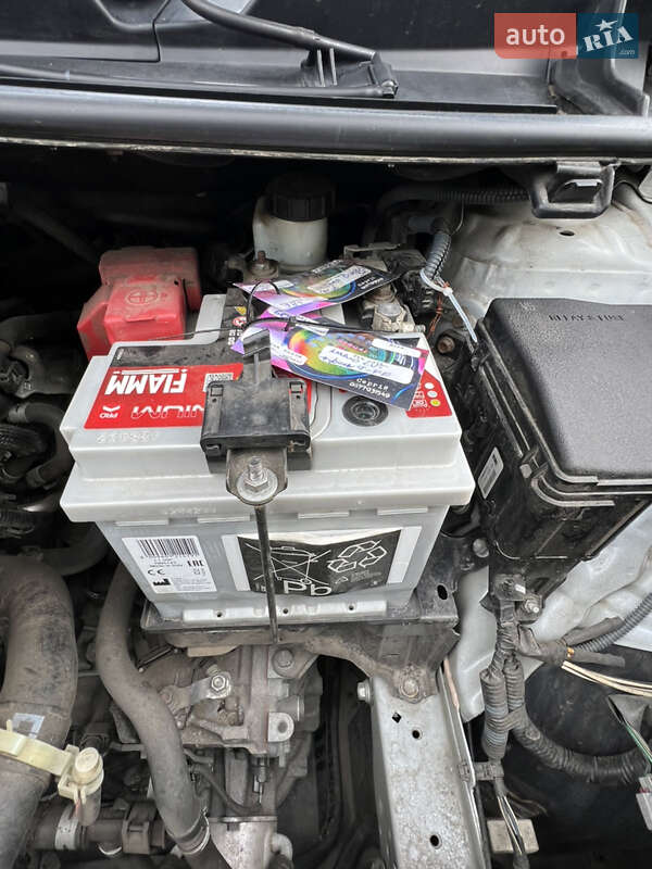 Хетчбек Toyota Yaris 2016 в Одесі