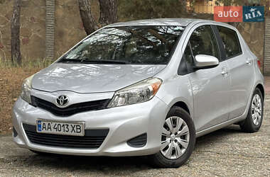 Хетчбек Toyota Yaris 2012 в Києві