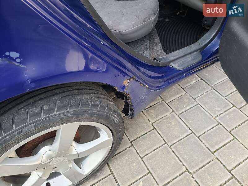 Хетчбек Toyota Yaris 1999 в Одесі