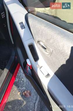 Хэтчбек Toyota Yaris 2007 в 